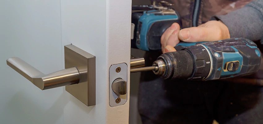Broken Door Handle Lock Repair in Live Oak, California